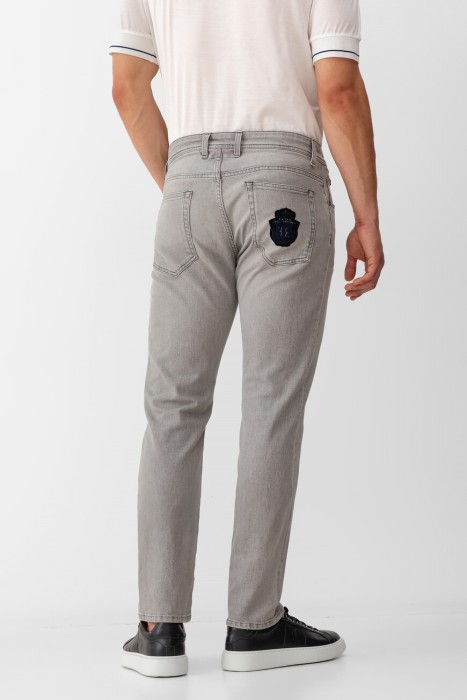 джинсы  от бренда billionaire вид слева