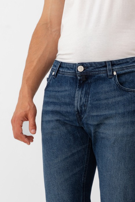 джинсы  из италии вид сбоку