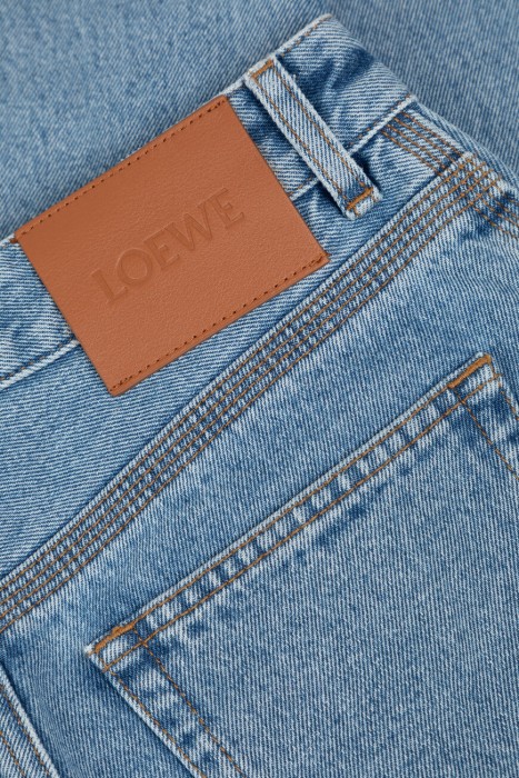 джинсы  для взрослого возраста с изнаночной стороны