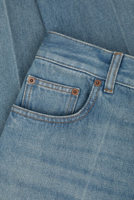 джинсы  универсального стиля с лицевой стороны