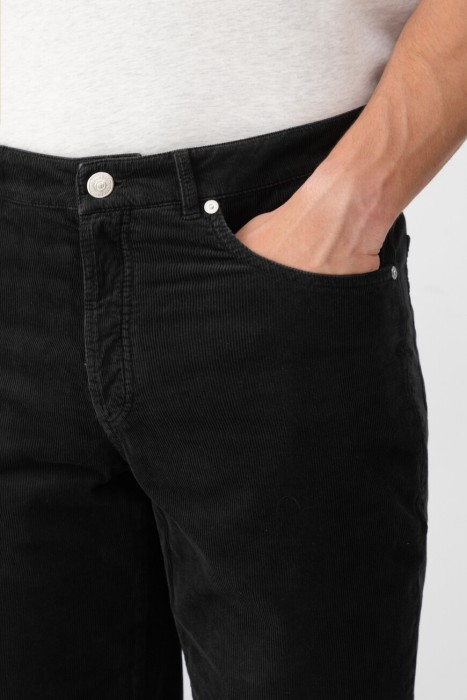 джинсы  из италии вид сбоку