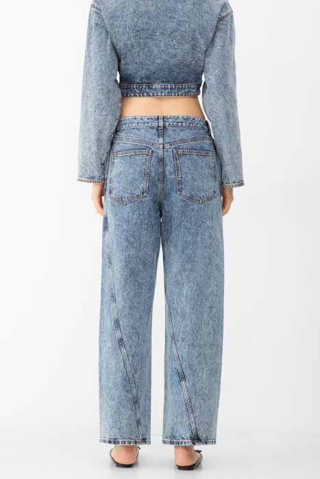 джинсы  от бренда alaia вид слева