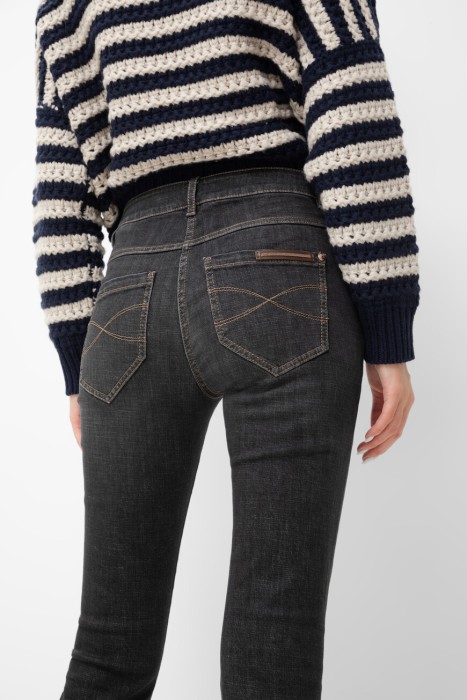 джинсы  из италии вид сбоку