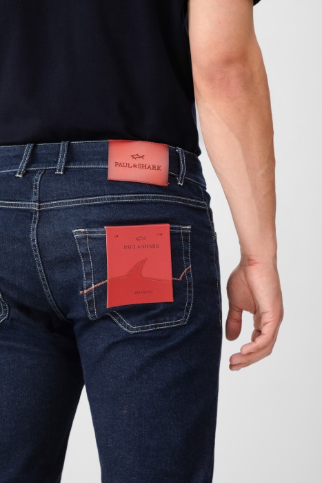 Товар синего цвета с внутренней стороны