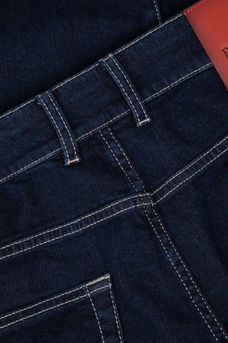 джинсы  на сезон этого года фотография