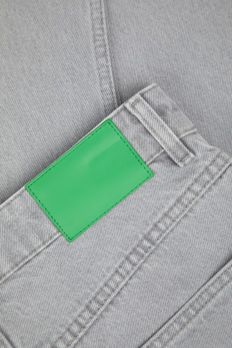 джинсы  на сезон этого года фотография