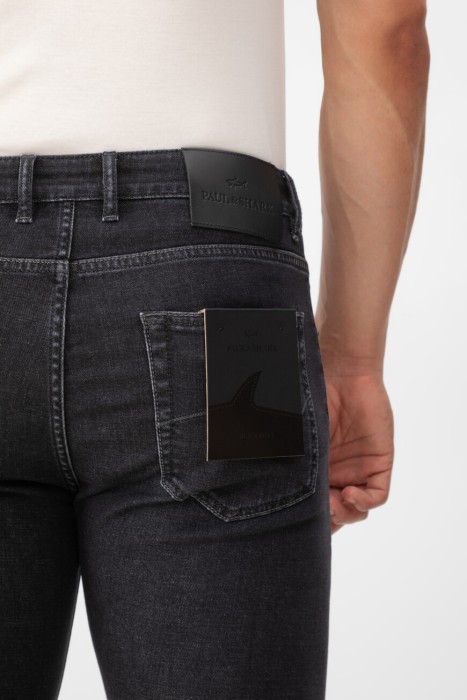 Товар серого цвета с внутренней стороны