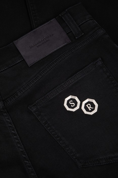 джинсы  для взрослого возраста с изнаночной стороны