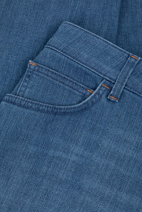 джинсы  повседневного стиля с лицевой стороны