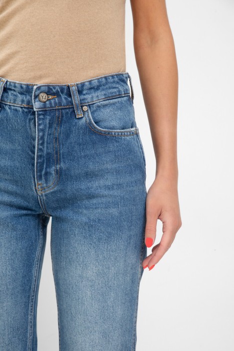 джинсы  из италии вид сбоку