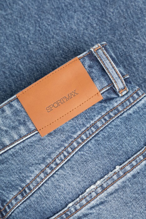 джинсы  на сезон этого года фотография