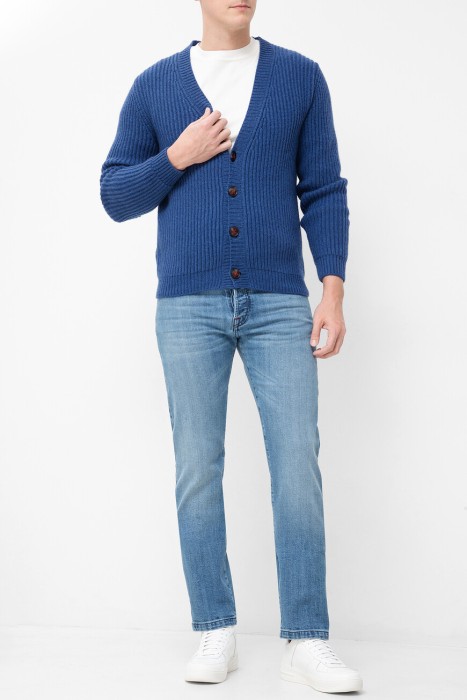 джинсы  из хлопка спереди