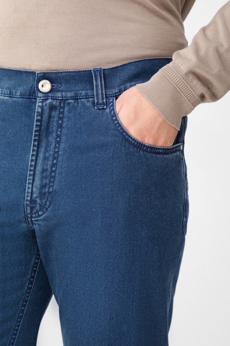 джинсы  из англии вид сбоку