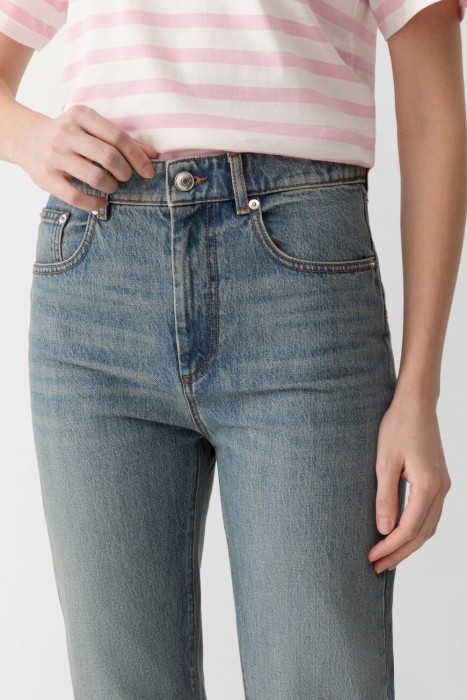 джинсы  из италии вид сбоку