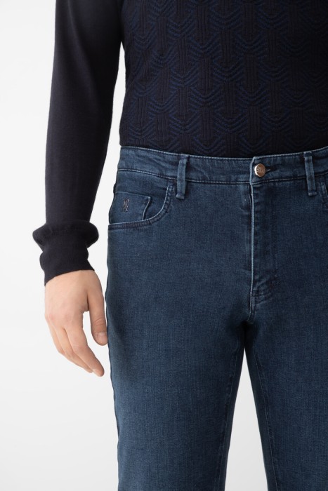 джинсы  из италии вид сбоку