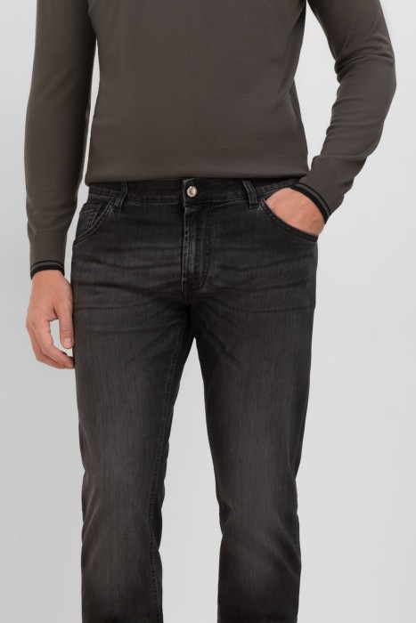 джинсы  из англии вид сбоку