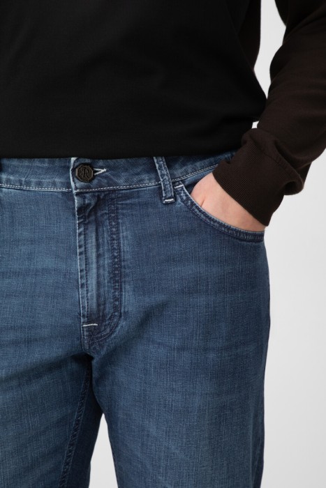 джинсы  из англии вид сбоку