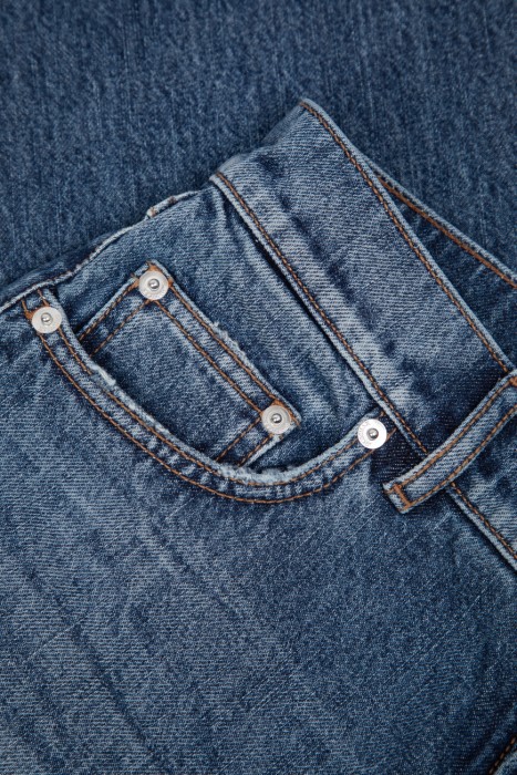 джинсы  из хлопка спереди