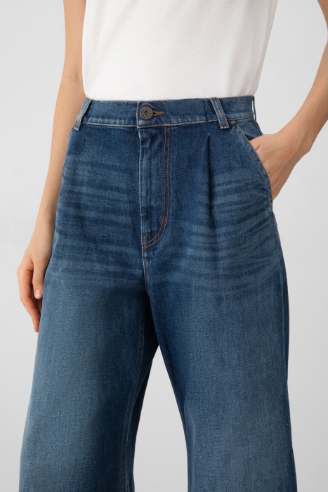 джинсы  из италии вид сбоку