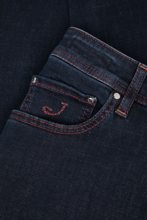 джинсы  повседневного стиля с лицевой стороны