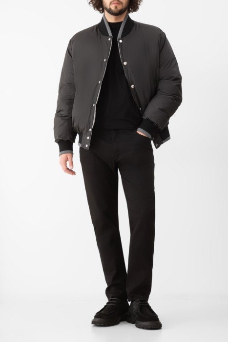 джинсы  из хлопка спереди