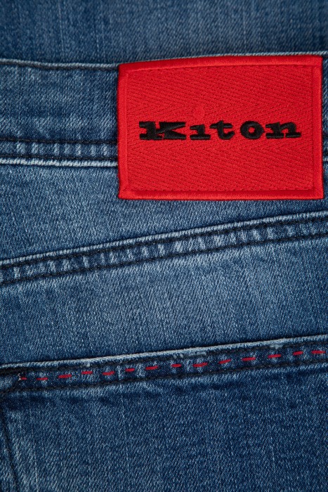 джинсы  на сезон этого года фотография