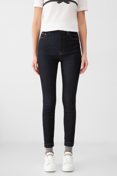 Товар с артикулом FTBXHD G8MZ2 S9001 вид сзади