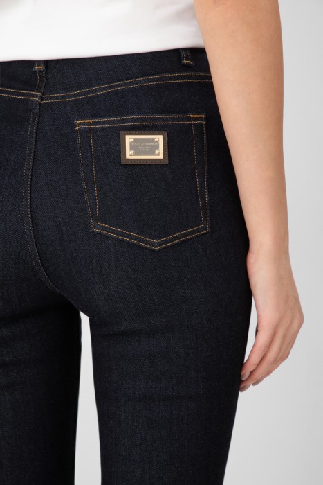 Товар синего цвета с внутренней стороны