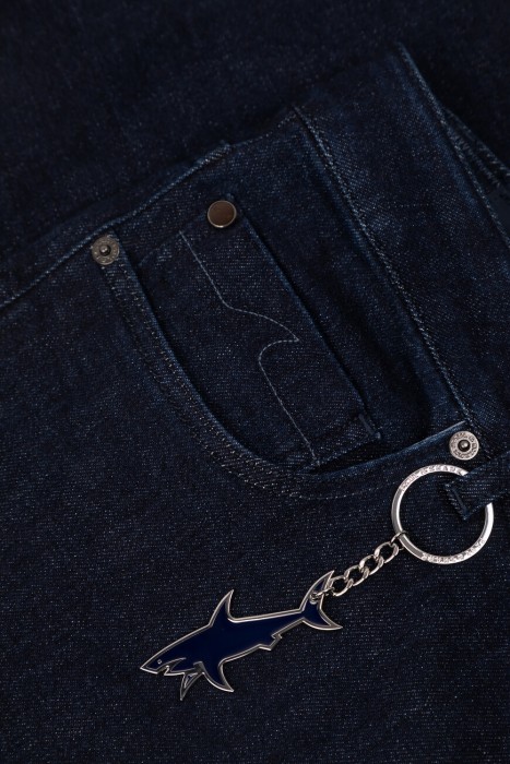 джинсы  универсального стиля с лицевой стороны