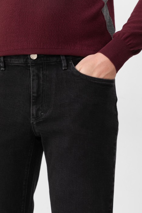 джинсы  из италии вид сбоку