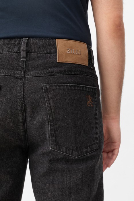 Товар серого цвета с внутренней стороны