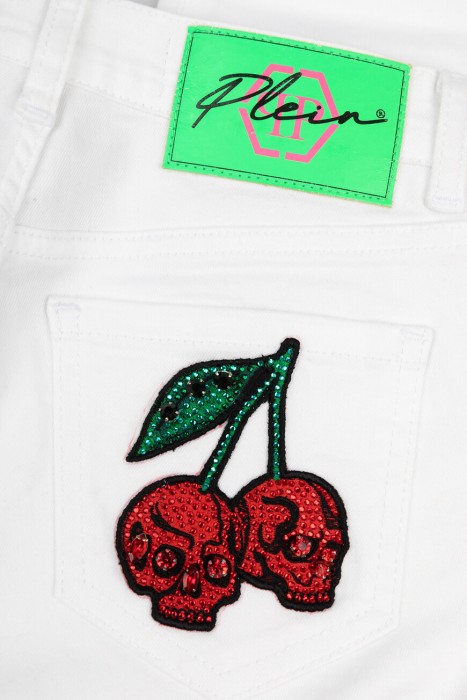 джинсы  универсального стиля с лицевой стороны