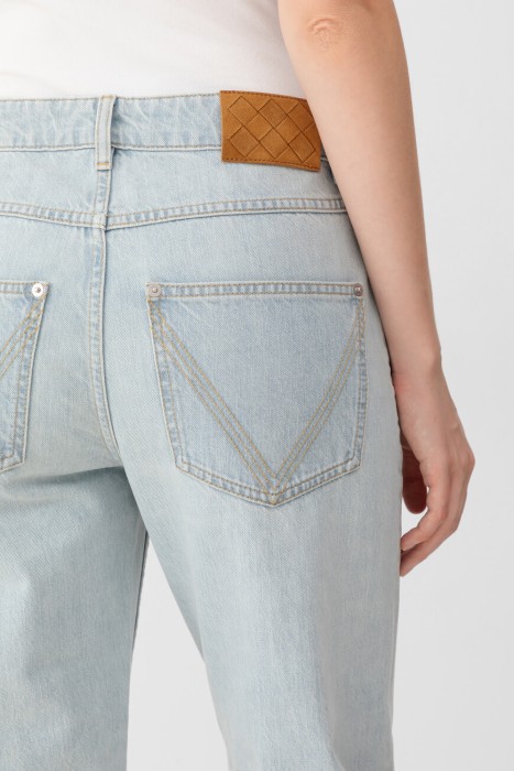 Товар голубого цвета с внутренней стороны