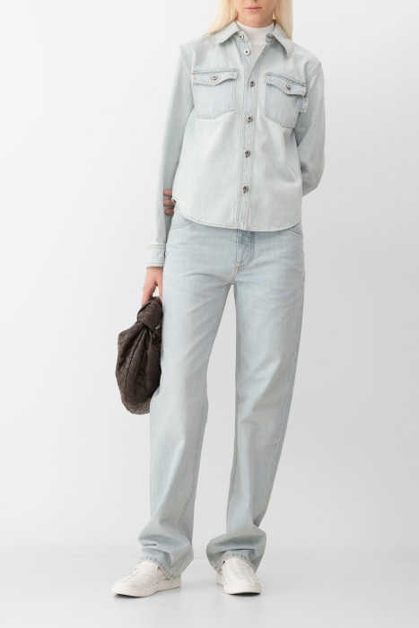 джинсы  из хлопка спереди