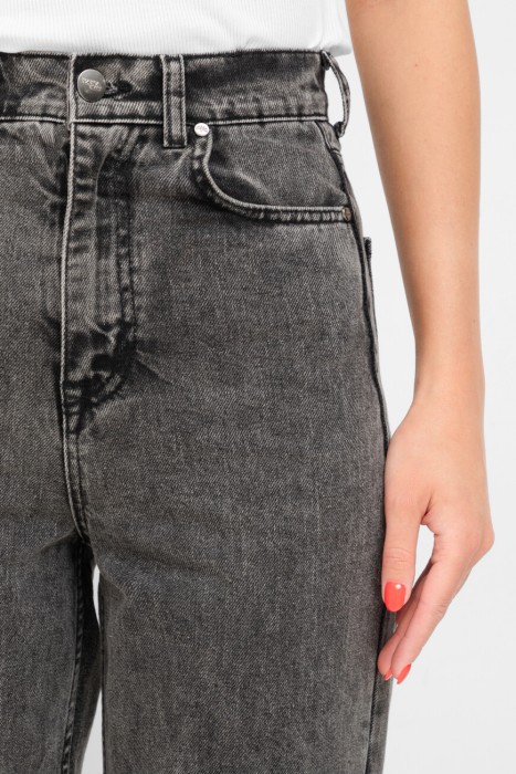 джинсы  из италии вид сбоку