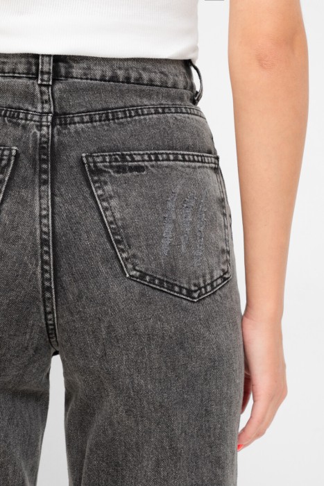 Товар серого цвета с внутренней стороны