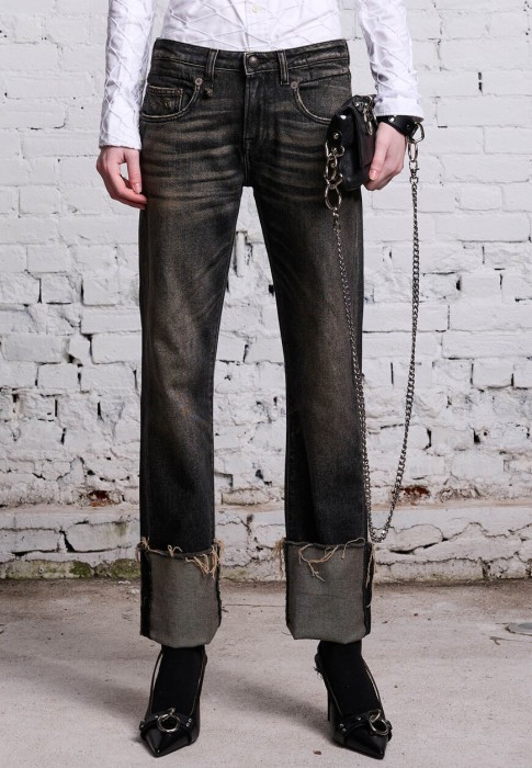 джинсы  из проверенных материалов спереди