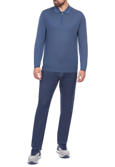 джинсы  по цене 118900 руб вид справа