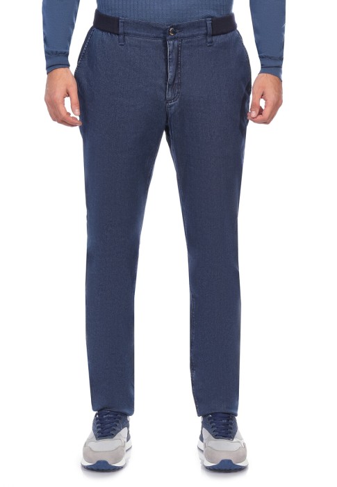 Товар синего цвета с внутренней стороны