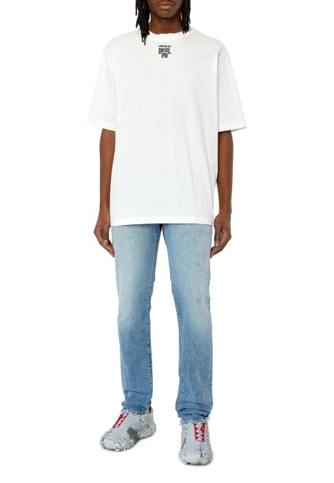 джинсы  от бренда diesel вид слева