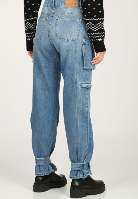 джинсы  из проверенных материалов спереди