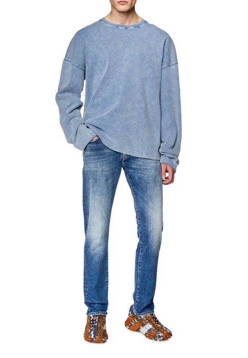 джинсы  по цене 30900 руб вид справа