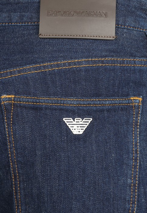 джинсы  универсального стиля с лицевой стороны