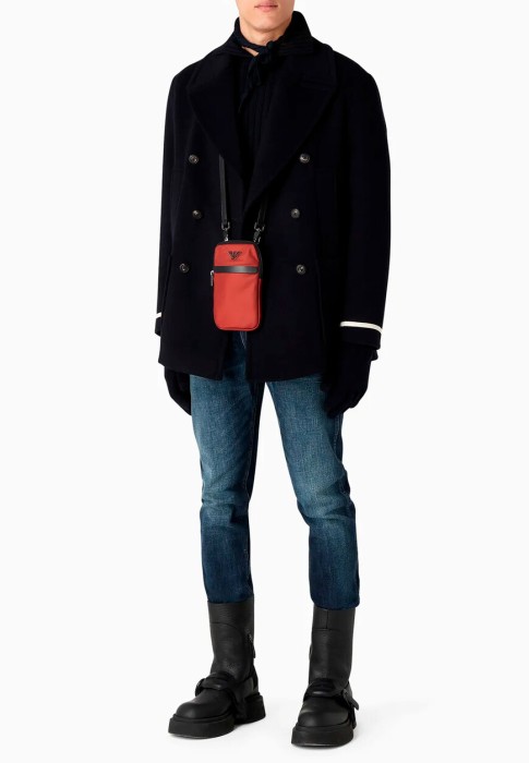 джинсы  от бренда emporio armani вид слева