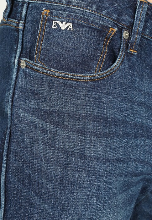 джинсы  из проверенных материалов спереди