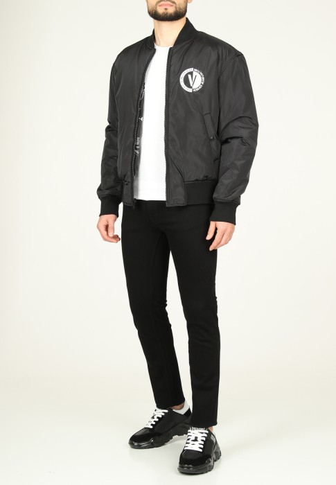 джинсы  от бренда versace jeans couture вид слева