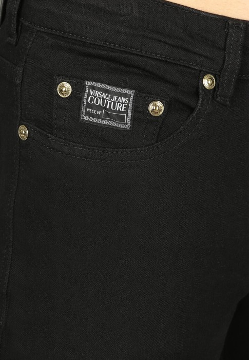 джинсы  из проверенных материалов спереди