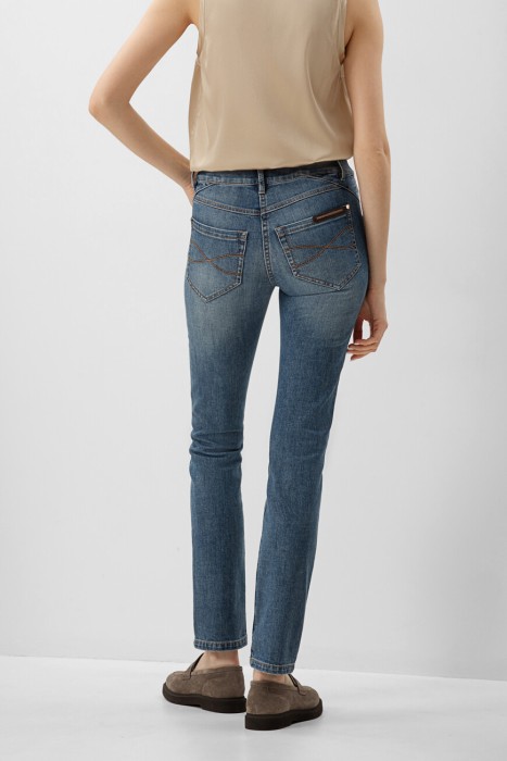 джинсы  от бренда brunello cucinelli вид слева