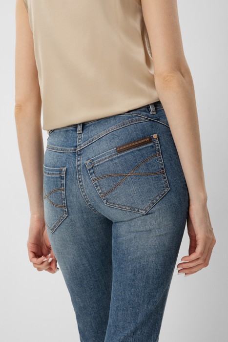 джинсы  из италии вид сбоку