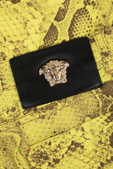 джинсы  для взрослого возраста с изнаночной стороны